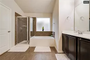 881 Heritage Springs Trail, Round Rock, TX 78664 - Photo 7