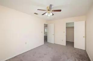 137 Blanket Flower Dr, Bastrop, TX 78602 - Photo 21