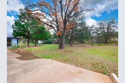 137 Blanket Flower Dr, Bastrop, TX 78602 - Photo 29