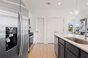 529A Burlington Dr, Buda, TX 78610 - Photo 7