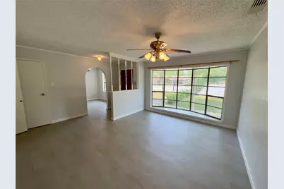 821 S Guadalupe Street, Lockhart, TX 78644 - Photo 5