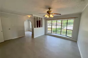 821 S Guadalupe St, Lockhart, TX 78644 - Photo 5