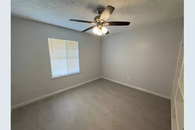 821 S Guadalupe Street, Lockhart, TX 78644 - Photo 27