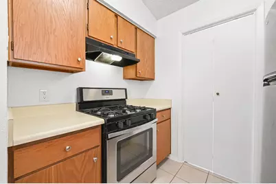 3221 Darnell Drive, Austin, TX 78745 - Photo 9