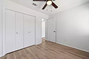 3221 Darnell Dr, Austin, TX 78745 - Photo 15