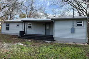 1100 Wallace St, Taylor, TX 76574 - Photo 27