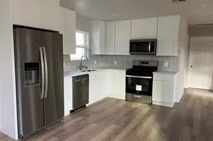 1100 Wallace St, Taylor, TX 76574 - Photo 7