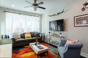 807 E 16th St, Austin, TX 78702 - Photo 9