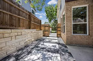 1002 Crestview St, Round Rock, TX 78681 - Photo 33