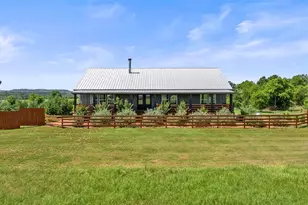 2124 Crabapple Rd, Blanco, TX 78606 - Photo 3