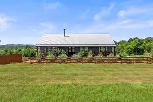 2124 Crabapple Rd, Blanco, TX 78606 - Photo 3