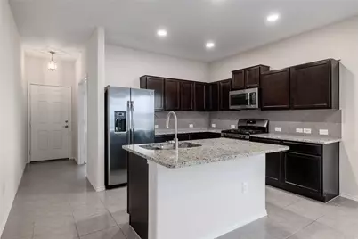 5700 Eden Drive, Austin, TX 78747 - Photo 9