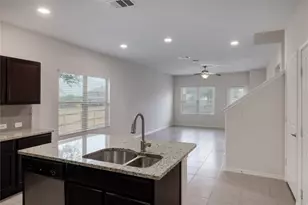 5700 Eden Dr, Austin, TX 78747 - Photo 11