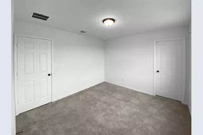 932 Yellow Ribbon Cove, Jarrell, TX 76537 - Photo 19