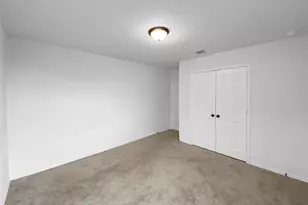 932 Yellow Ribbon Cove, Jarrell, TX 76537 - Photo 15