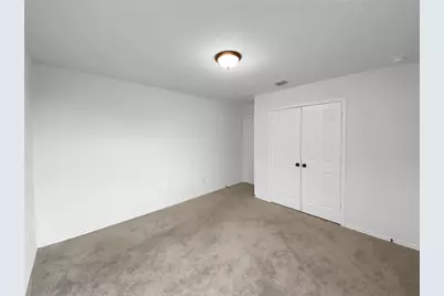 932 Yellow Ribbon Cove, Jarrell, TX 76537 - Photo 15