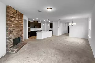 932 Yellow Ribbon Cove, Jarrell, TX 76537 - Photo 5