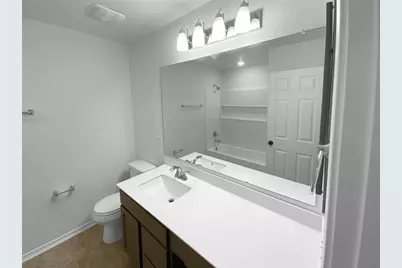 932 Yellow Ribbon Cove, Jarrell, TX 76537 - Photo 17