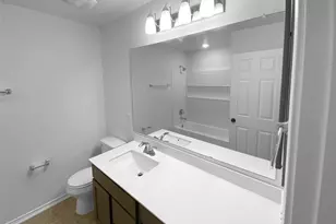 932 Yellow Ribbon Cove, Jarrell, TX 76537 - Photo 17