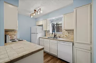 4212 Medical Dr, San Antonio, TX 78229 - Photo 9