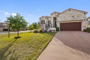 403 Indianwood Dr, Austin, TX 78738 - Photo 3