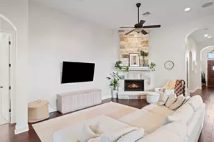 403 Indianwood Dr, Austin, TX 78738 - Photo 5