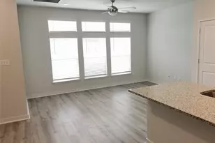 605 W South St, Leander, TX 78641 - Photo 17