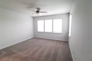 605 W South St, Leander, TX 78641 - Photo 7