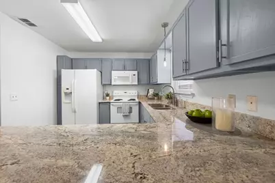 121 S Plant Ave Avenue #APT 102, Boerne, TX 78006 - Photo 11