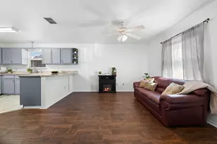 121 S Plant Ave Ave, Boerne, TX 78006 - Photo 7