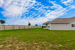 100 Patrick Herndon Dr, Bastrop, TX 78602 - Photo 25