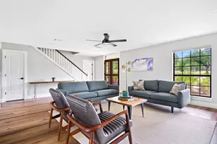 812 Post Oak Dr, Dripping Springs, TX 78620 - Photo 5