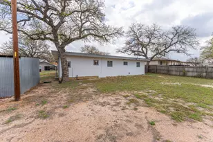439 Elm Dr, Kingsland, TX 78639 - Photo 33