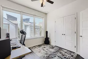 1411 Waterloo Shore Ln, Austin, TX 78741 - Photo 19