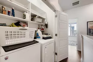 1411 Waterloo Shore Ln, Austin, TX 78741 - Photo 27