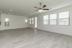 9113 Garnet Dr, Austin, TX 78729 - Photo 3