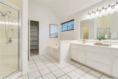 7800 Lonesome Dove Cove, Austin, TX 78729 - Photo 15
