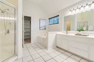 7800 Lonesome Dove Cove, Austin, TX 78729 - Photo 15