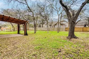 7800 Lonesome Dove Cove, Austin, TX 78729 - Photo 21
