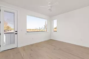 1402 Summit St, Austin, TX 78741 - Photo 15