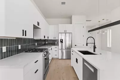 1402 Summit Street #B, Austin, TX 78741 - Photo 9