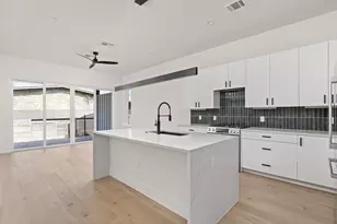 1402 Summit St, Austin, TX 78741 - Photo 7