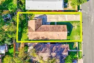 205 Liverpool Dr, Austin, TX 78745 - Photo 37