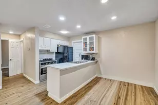 205 Liverpool Dr, Austin, TX 78745 - Photo 7