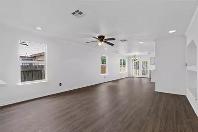 13521 Sea Biscuit Drive, Del Valle, TX 78617 - Photo 5