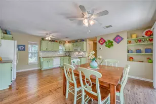 113 Red Bird Dr, Kingsland, TX 78639 - Photo 9
