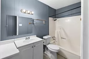 1611 Jones St, Taylor, TX 76574 - Photo 1