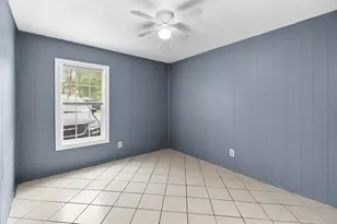 1611 Jones St, Taylor, TX 76574 - Photo 3