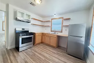 1203 Olander St, Austin, TX 78702 - Photo 5