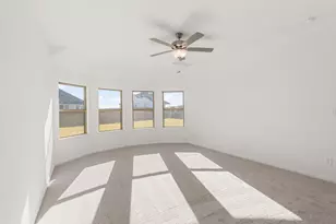 121 Keswick St, Liberty Hill, TX 78642 - Photo 13